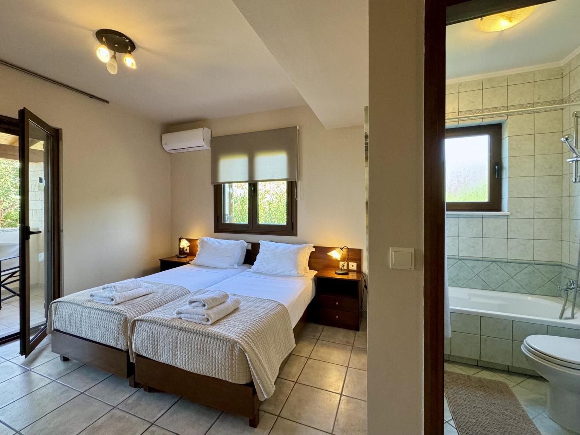 Villa Metapothia Gavalochori Crete 外观 照片